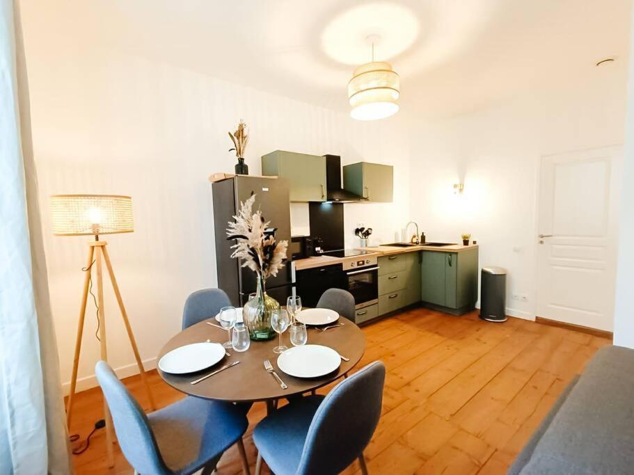 Cosy Calypso 2Ch - Quartier Des Halles & Parking Pau Exterior photo